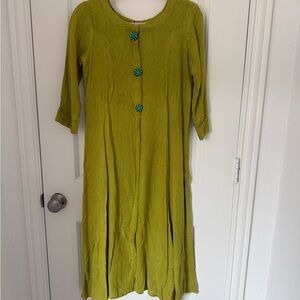 Indian / pakistani kurta.
